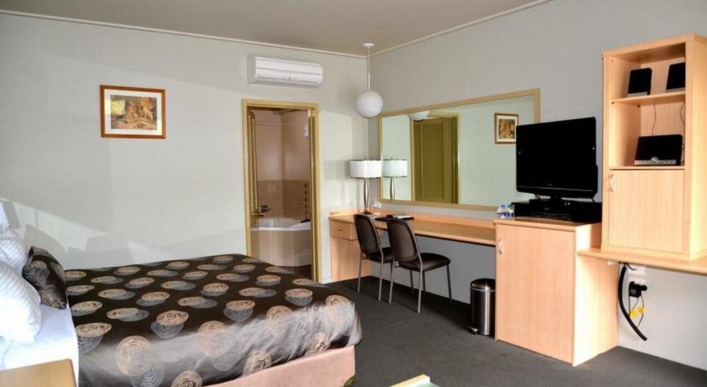 Comfort Inn & Suites Лейкс Ентранс Екстериор снимка