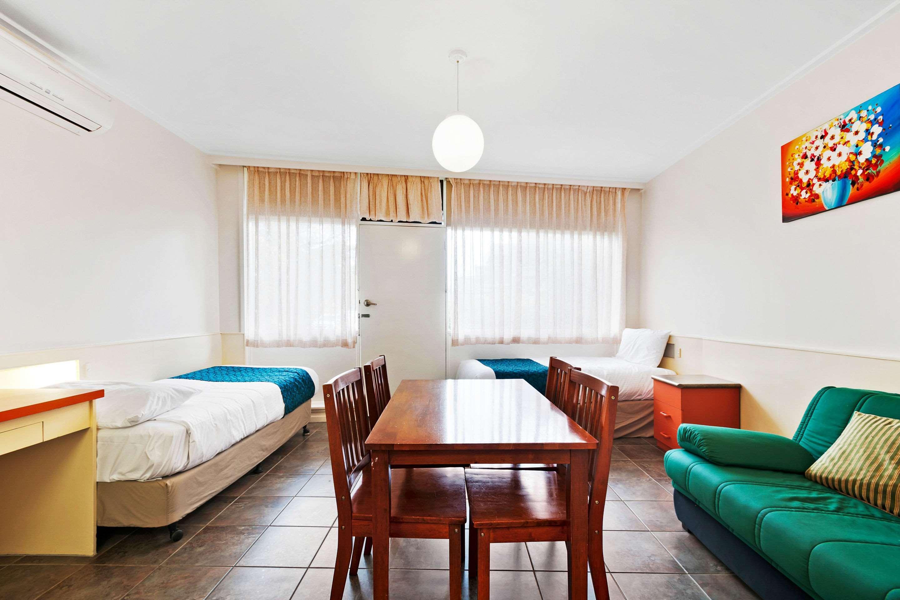 Comfort Inn & Suites Лейкс Ентранс Екстериор снимка