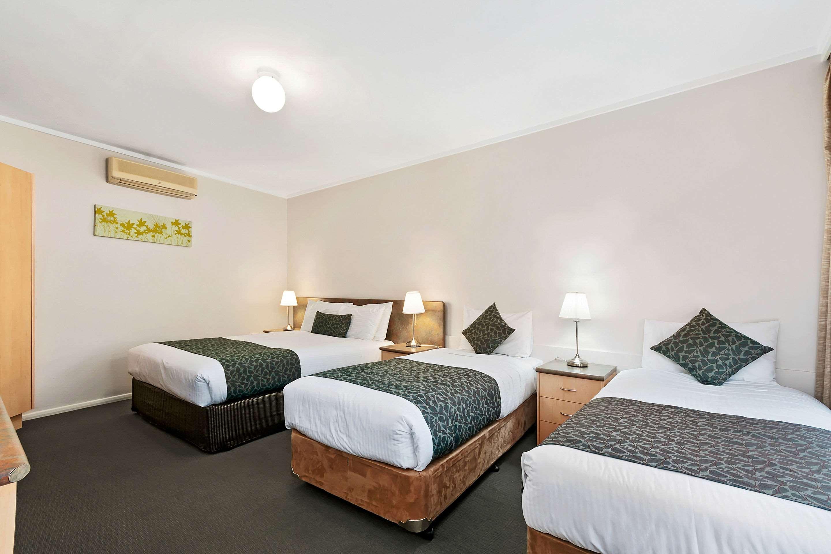 Comfort Inn & Suites Лейкс Ентранс Екстериор снимка