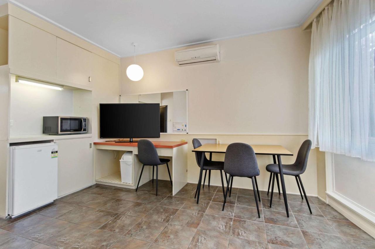 Comfort Inn & Suites Лейкс Ентранс Екстериор снимка