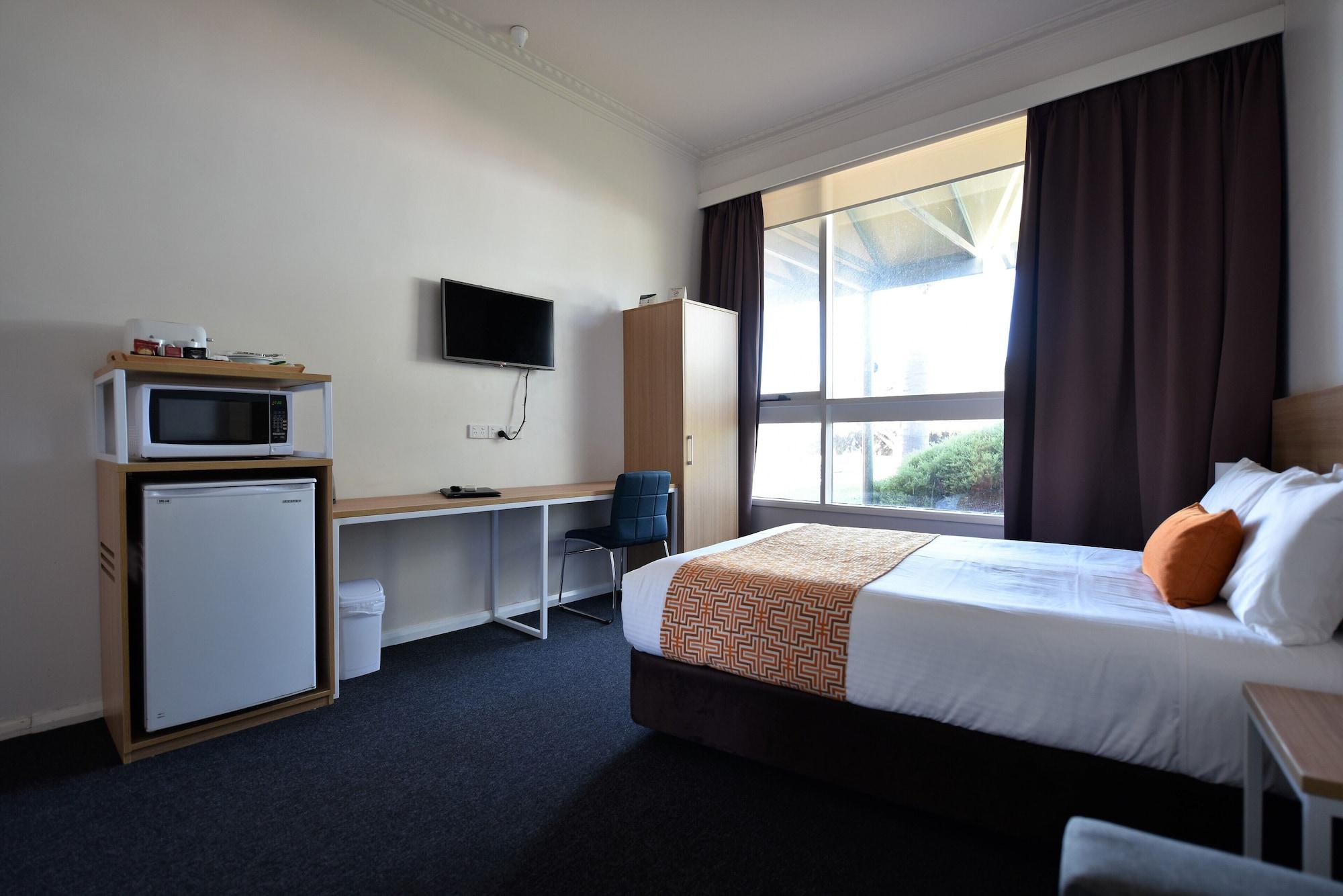 Comfort Inn & Suites Лейкс Ентранс Екстериор снимка