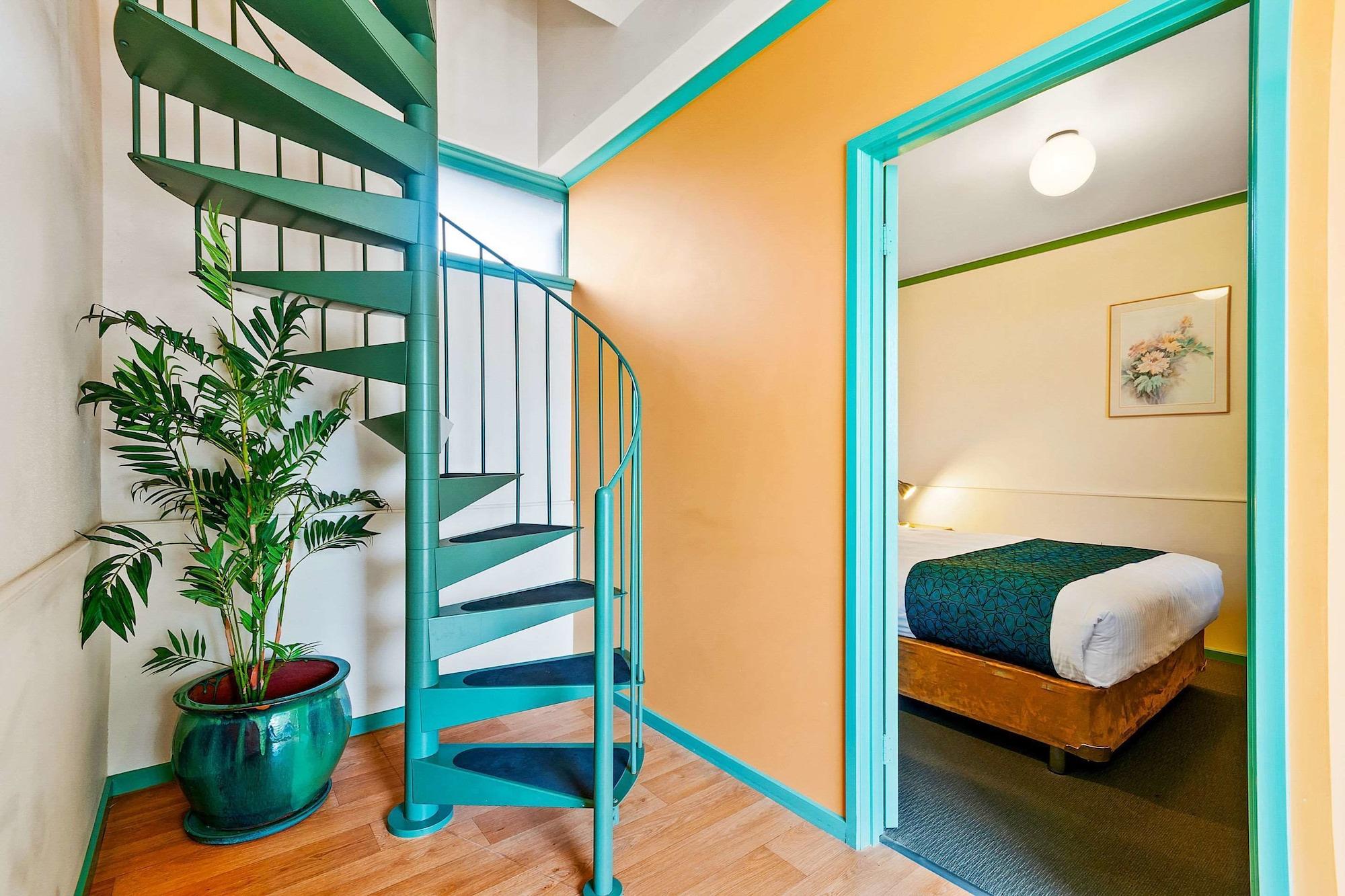 Comfort Inn & Suites Лейкс Ентранс Екстериор снимка