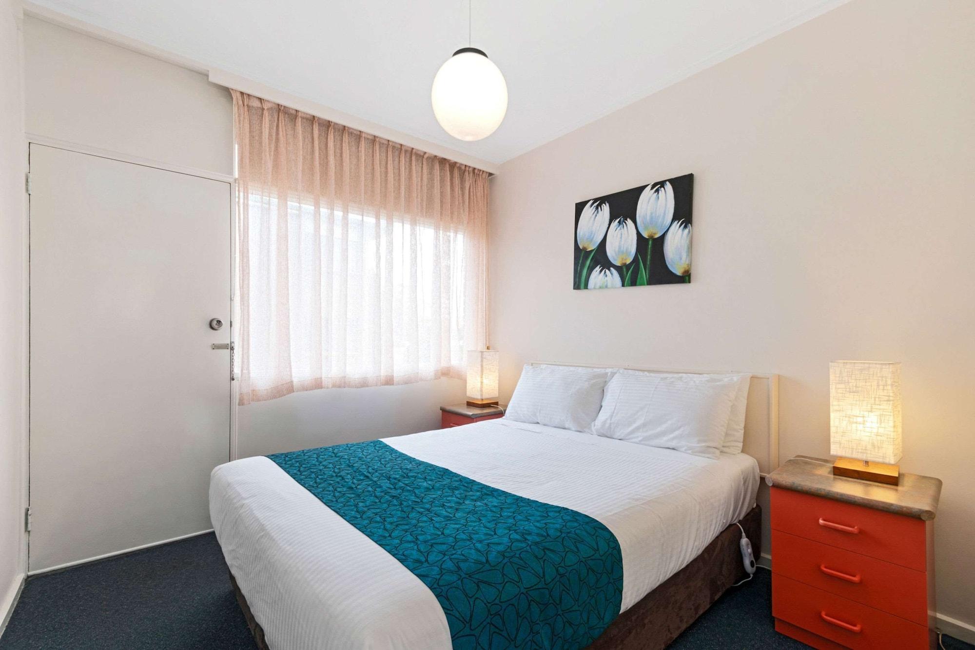 Comfort Inn & Suites Лейкс Ентранс Екстериор снимка