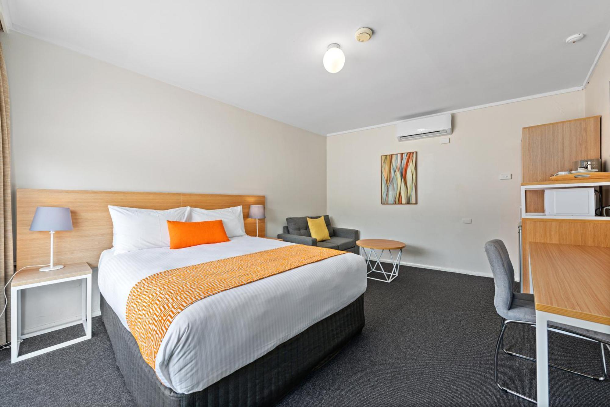 Comfort Inn & Suites Лейкс Ентранс Екстериор снимка